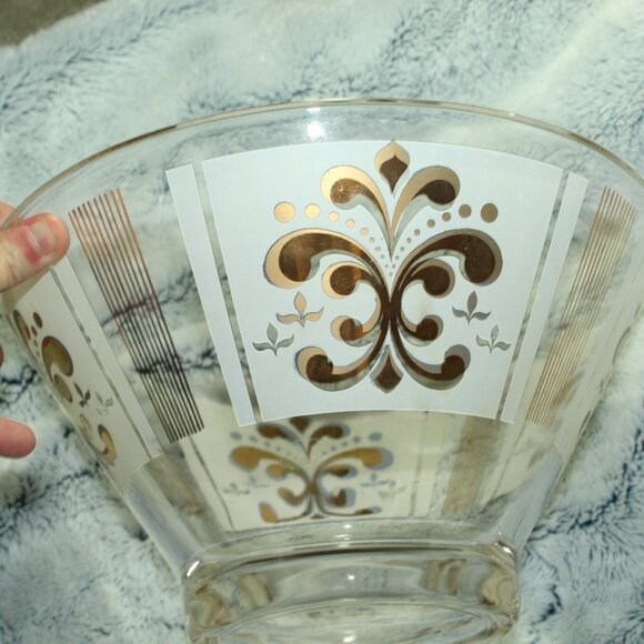 Vintage MCM Anchor Hocking 1960's MCM Gold Fleur Hanging Chip and Dip Bowl Set - Picture 4 of 12